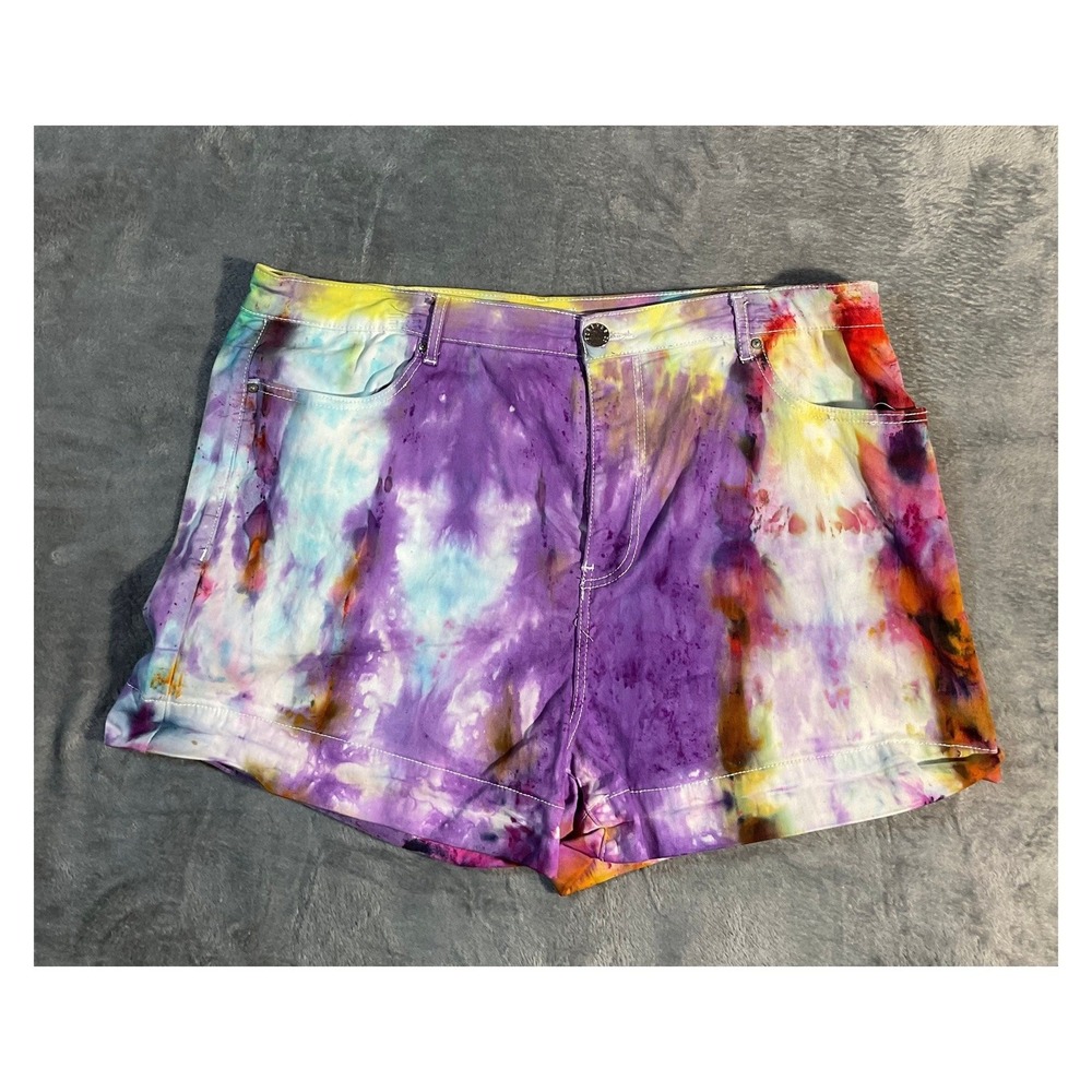 Forever 21‎ Women's Tie-Dye Denim Shorts Size 20 Plus